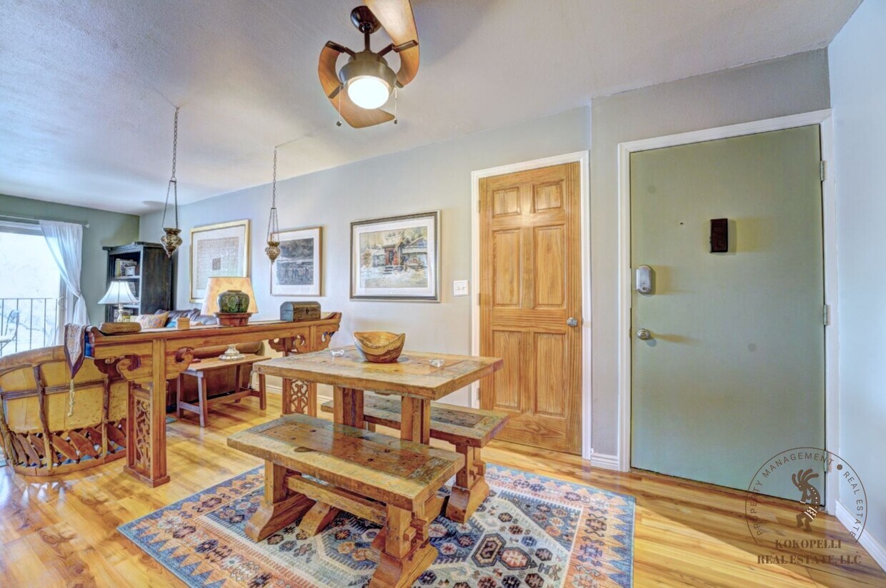 Foto principal - 3231 Lakeside Dr