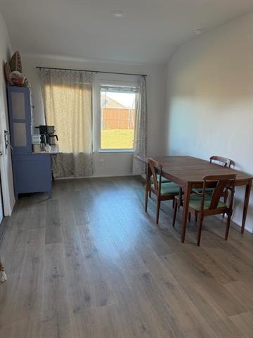 Foto del edificio - 703 Wind Cv Ln