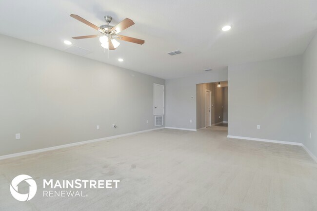 Foto del edificio - 621 Colville Cir