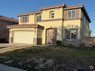 Building Photo - 45120 Palm Ln