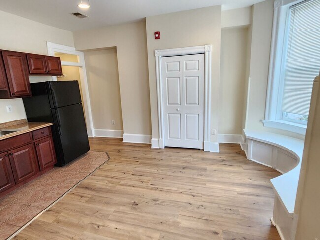 Foto del edificio - 30 E 25th St