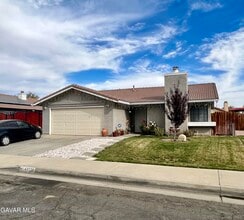 Building Photo - 43770 Santa Rosa Cir