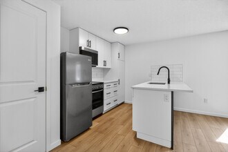 Building Photo - 12116-12143 43 St NW