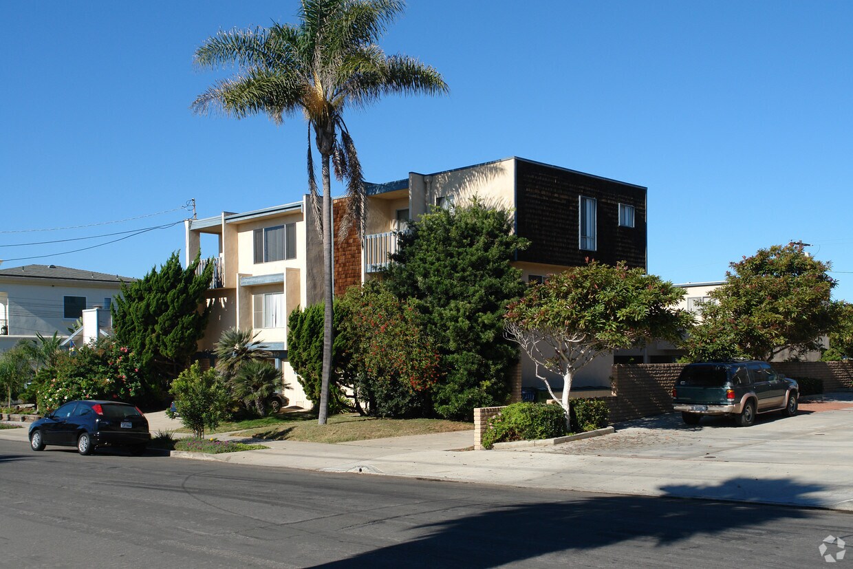 140 Acacia Ave, Carlsbad, CA 92008 Apartments in Carlsbad, CA