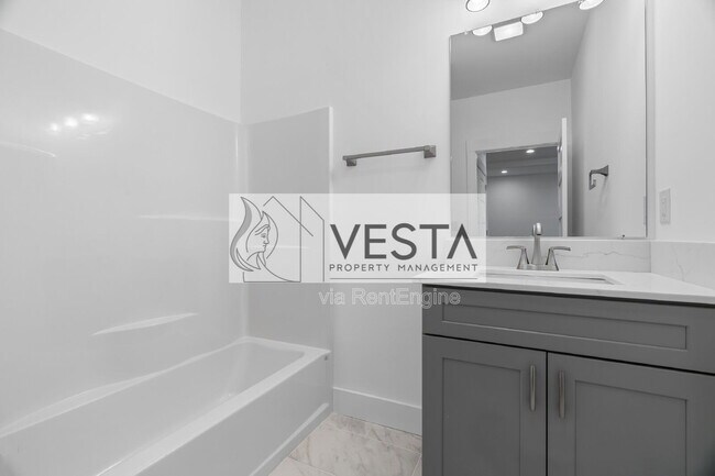 Foto del edificio - 510 Deaverview Rd