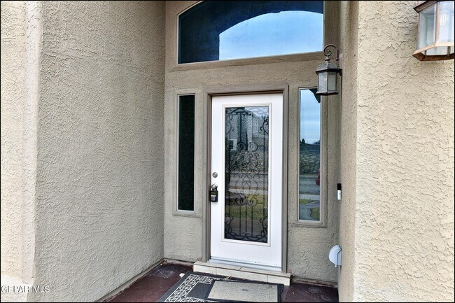 Foto del edificio - 5005 Moon Ranch Ln