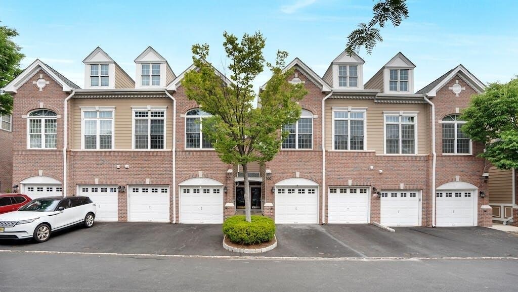 Foto principal - 100 Abbie Ct