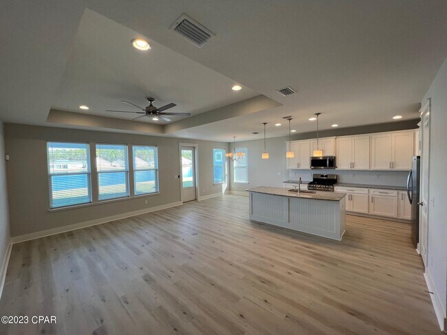 Foto del edificio - 1096 Harrison Bayou Dr