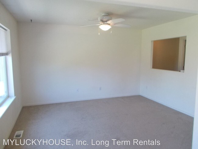 Foto del edificio - 1607 NW Teak Ave