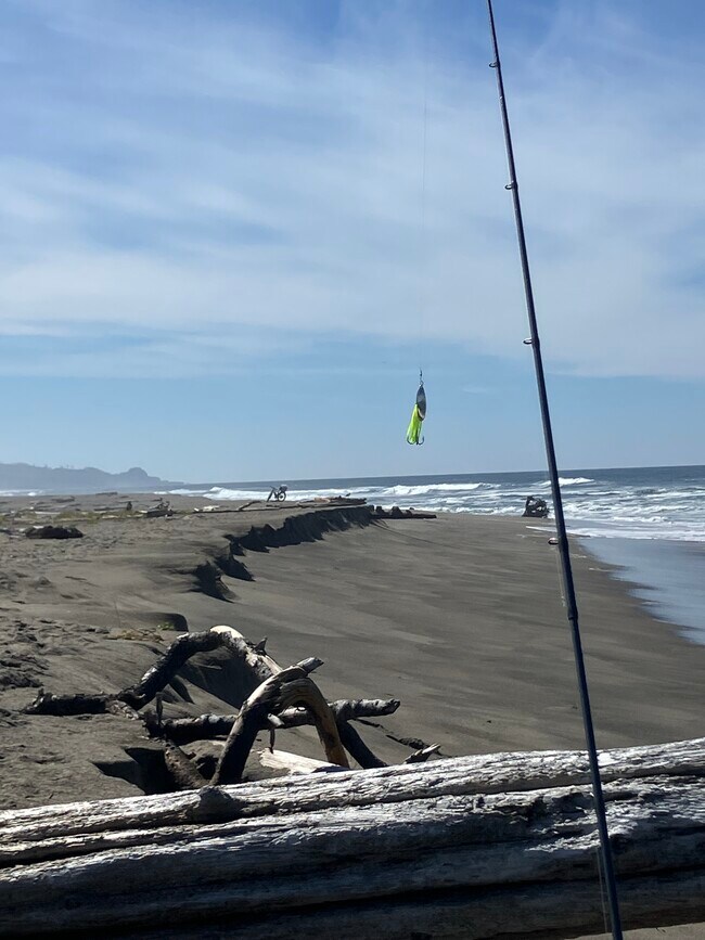 Lots of close by fishing - 3720 NW Keel Ave