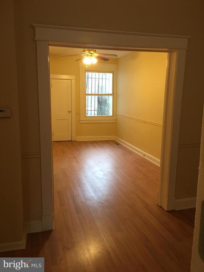 Building Photo - 543 Chateau Ave
