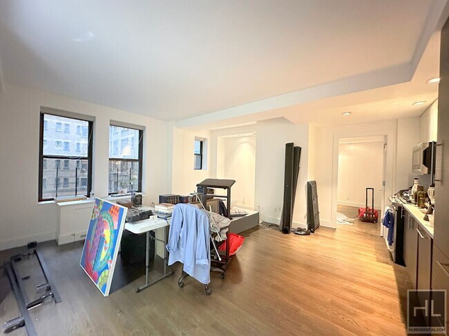 Building Photo - King Size 1 bedroom 1 bathroom (Flex 2) - ...