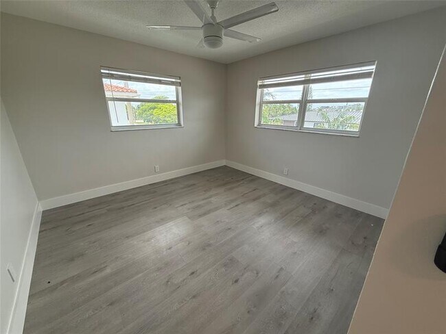 Foto del edificio - 5630 NE 18th Ave