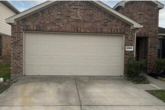 Building Photo - 20139 Linden Spruce Ln