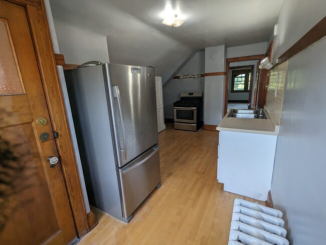 Kitchen entrance - 229 E Wilbur Ave