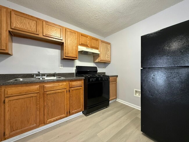 Foto del edificio - 1156 Fields Rd