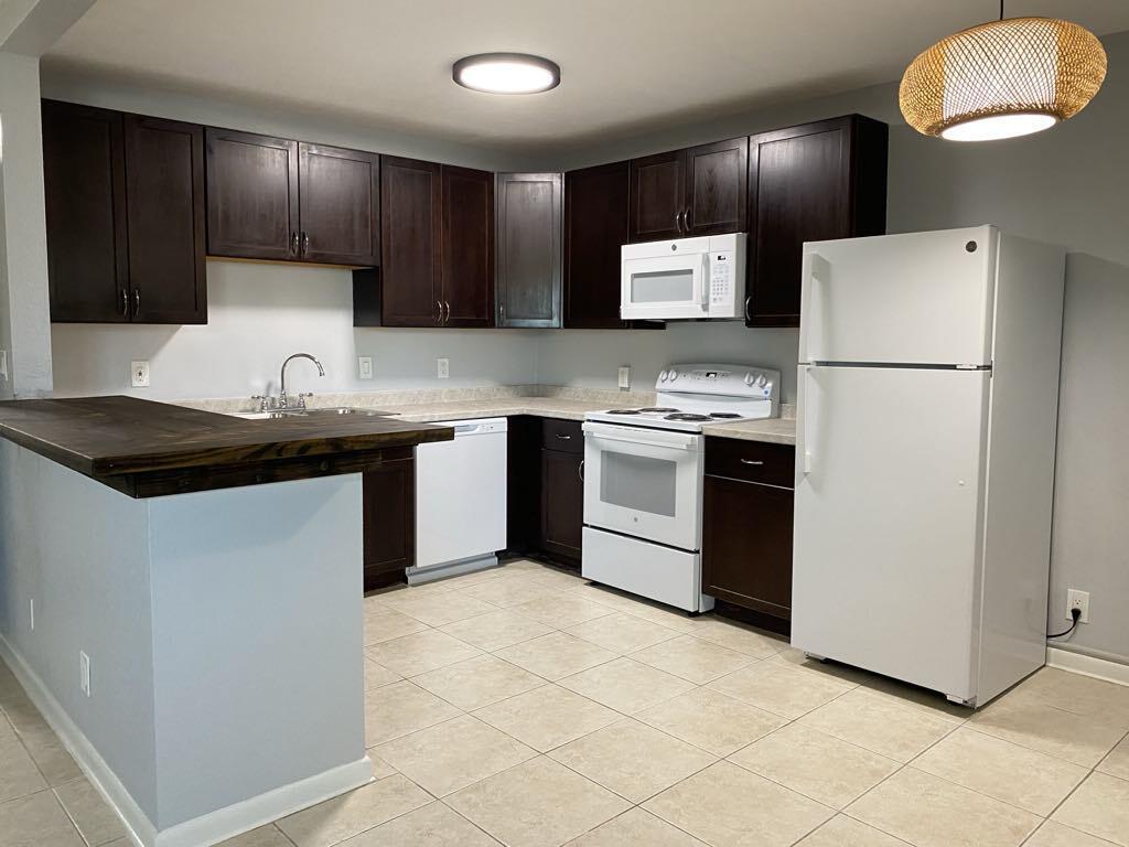 Foto principal - 810 Lake Shore Dr