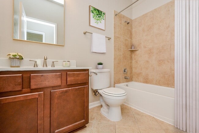 Foto del edificio - 8115 Heartbrook Field Ln