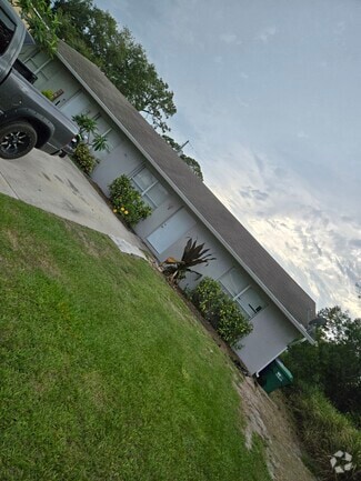 Building Photo - 103 Flint St
