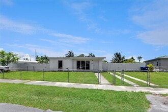 Building Photo - 11040 SW 52nd Dr