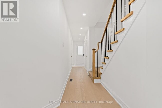 Building Photo - 1130 Westview Terrace