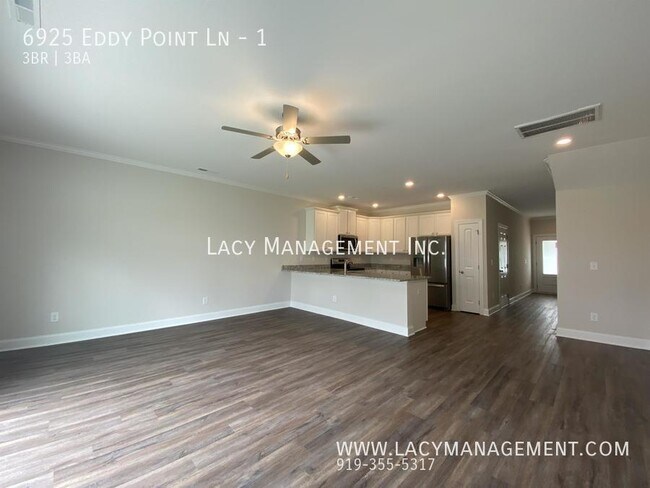 Foto del edificio - 6925 Eddy Point Ln