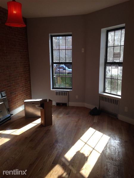 Primary Photo - 785 MacDonough St