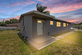 Building Photo - 369 Phippen Waiters Rd