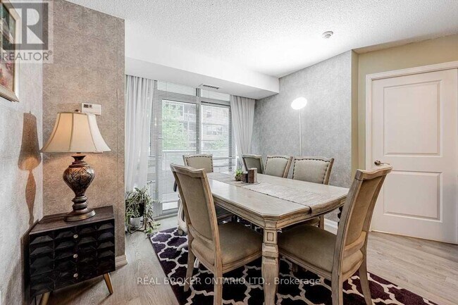 Building Photo - 65 E Liberty St