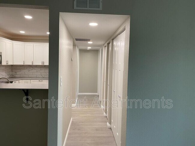 Building Photo - 5302 Haymeadow Ln