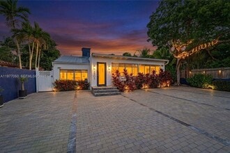 Building Photo - 3305 NE 16th Ct