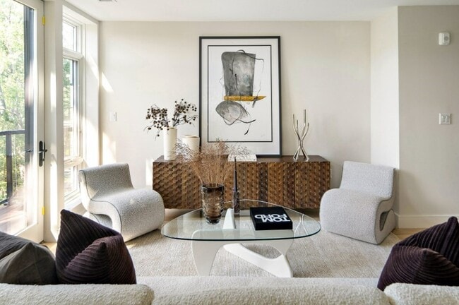 Building Photo - 20 Kinmonth Rd