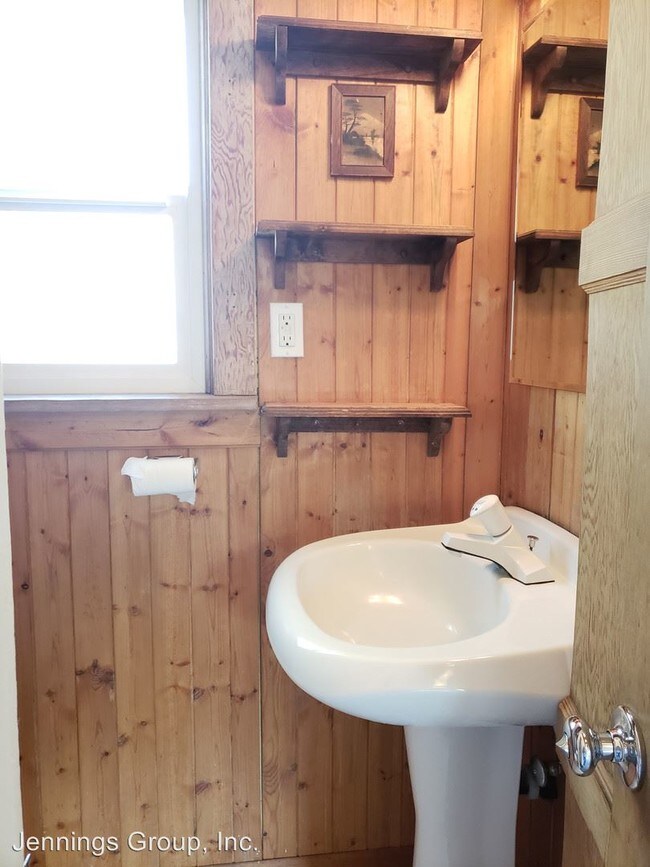 Building Photo - 2 br, 2 bath Apartment - 2534 Kincaid Street