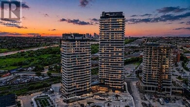 Building Photo - 10 Flavelle Trl