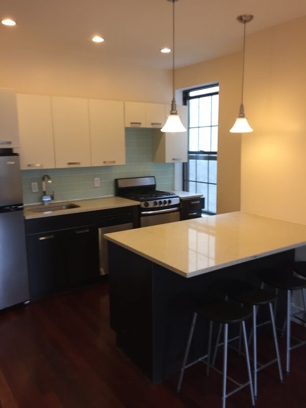 Foto principal - 516 W 135th St