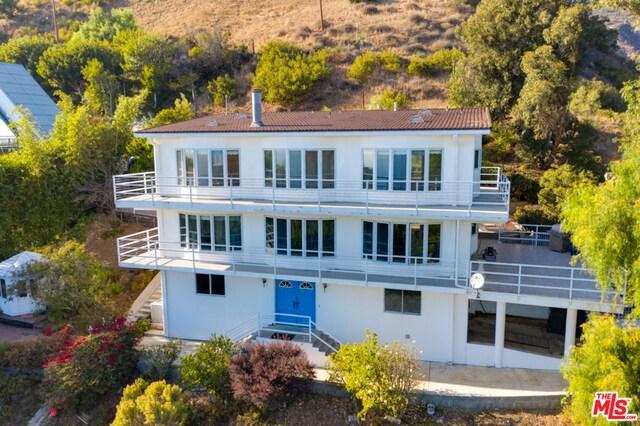 Foto del edificio - 21733 Castlewood Dr
