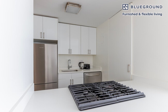 Foto del edificio - 279 E 44th St