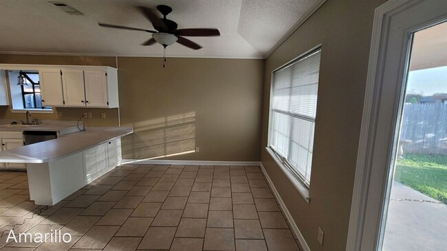 Building Photo - 3 br, 2 bath House - 6914 Manor Circle