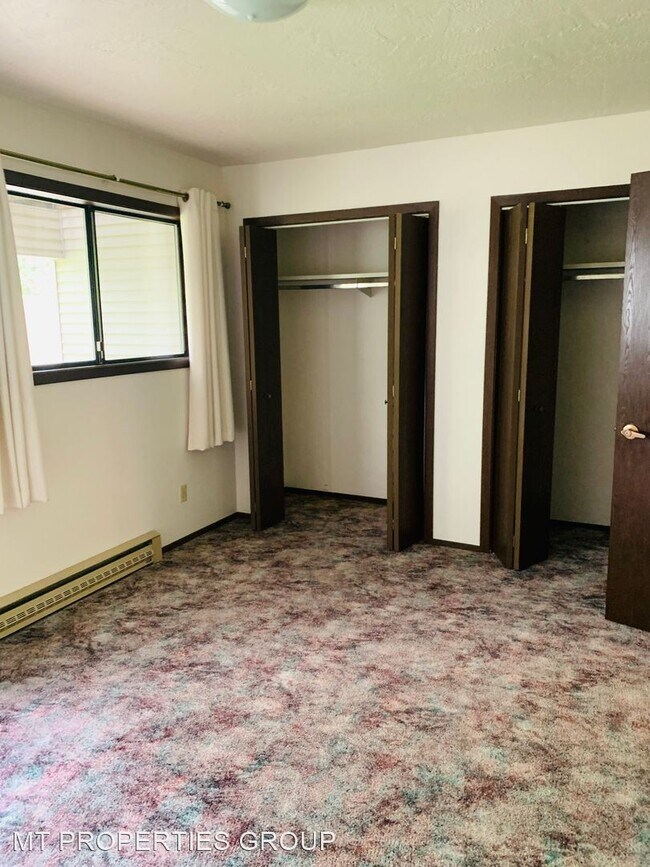 Building Photo - 2 br, 1.5 bath House - 2340 55th St. #16