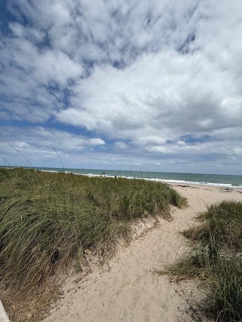 Foto del edificio - 2207 NE 33rd Ave