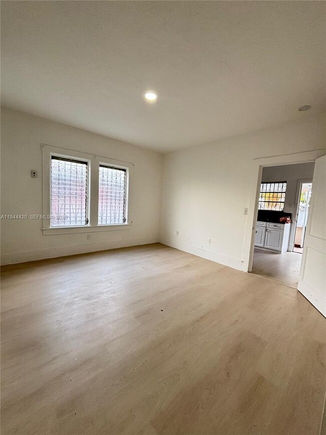 Foto del edificio - 2035 NW 26th St