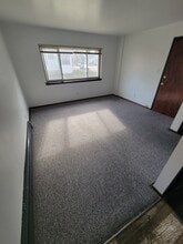 Building Photo - 6535 Beloit Rd