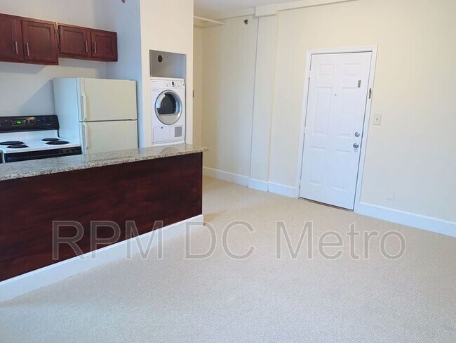 Foto del edificio - 815 Maryland Ave NE
