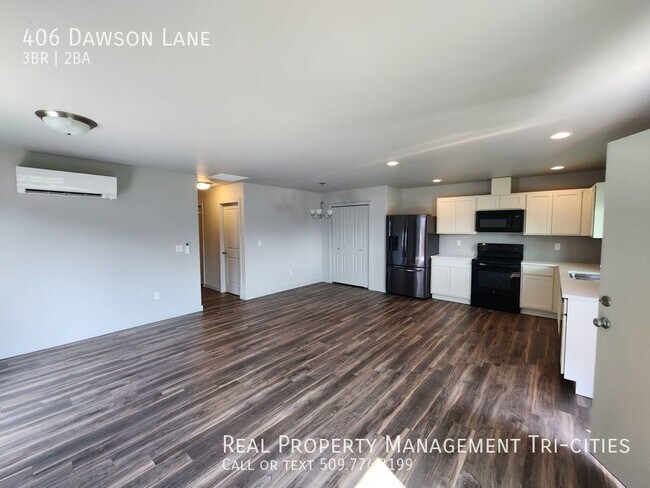 Building Photo - Newer Build Unit in Pasco