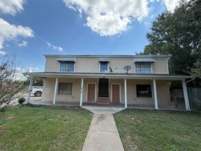 Building Photo - 1414 East Ave