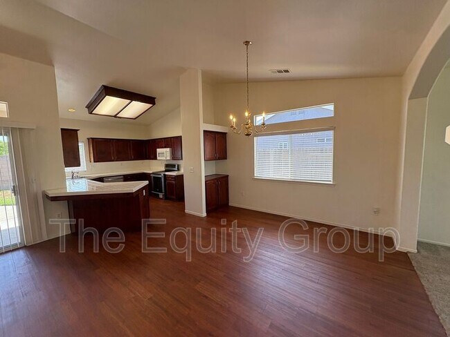 Foto del edificio - 1441 Bay St