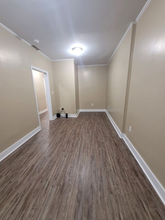 Foto del edificio - Now Leasing -Madison Co-Comer, GA-2 Bedroom 1.5 Bathroom Apartment in Historic Downtown Comer, GA...