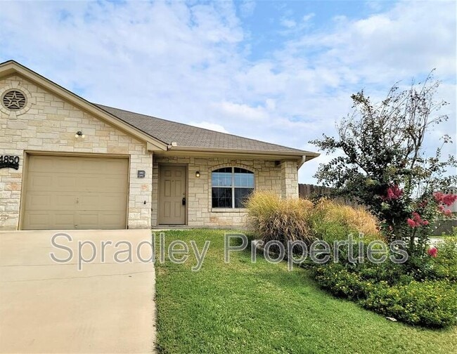 Building Photo - 4850-48205 205 Loop