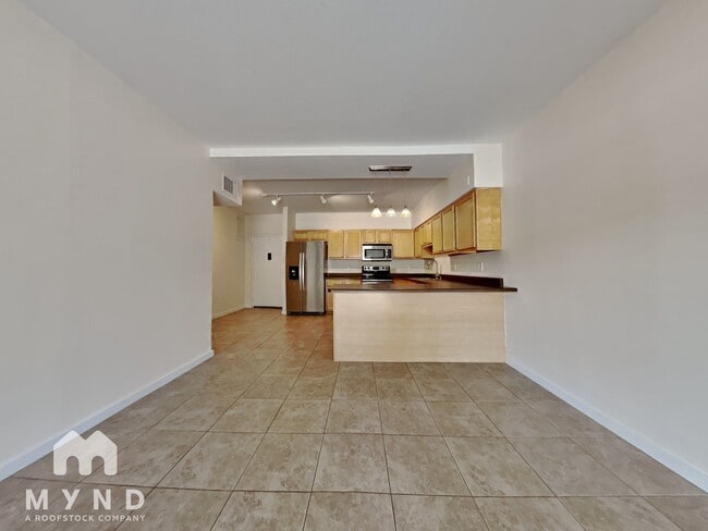 Foto del edificio - 355 E Thomas Rd