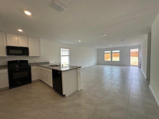 Foto del edificio - 7928 Churchill St